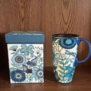 Lori Siebert blue floral travel mug 17 oz